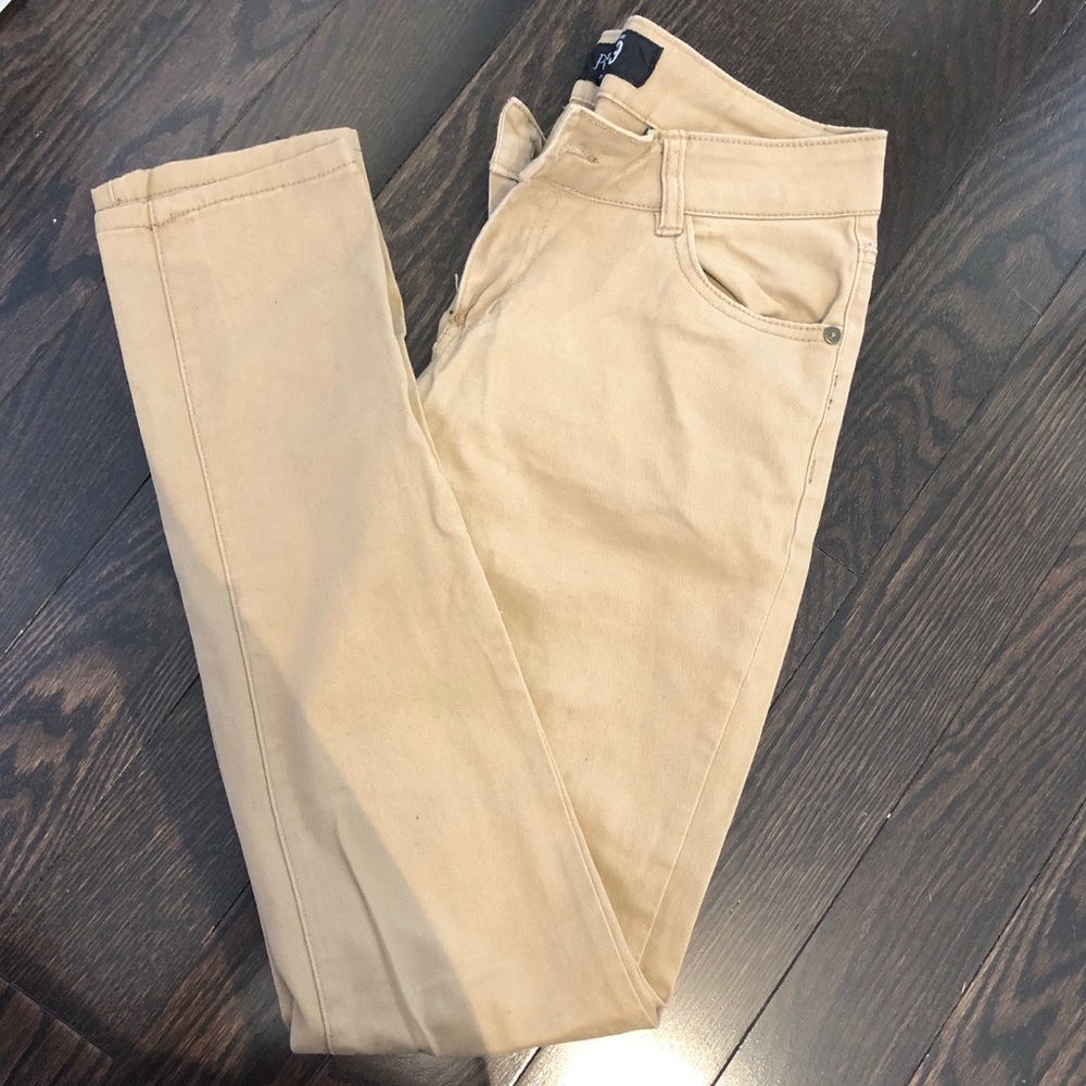 NWOT Papaya - Soft Tan Skinny Jeans